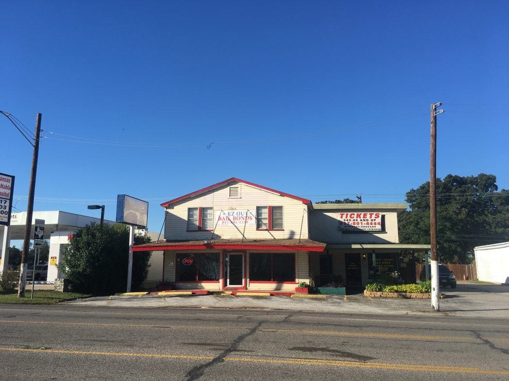 A-EZ Out Bail Bonds in Arlington, TX