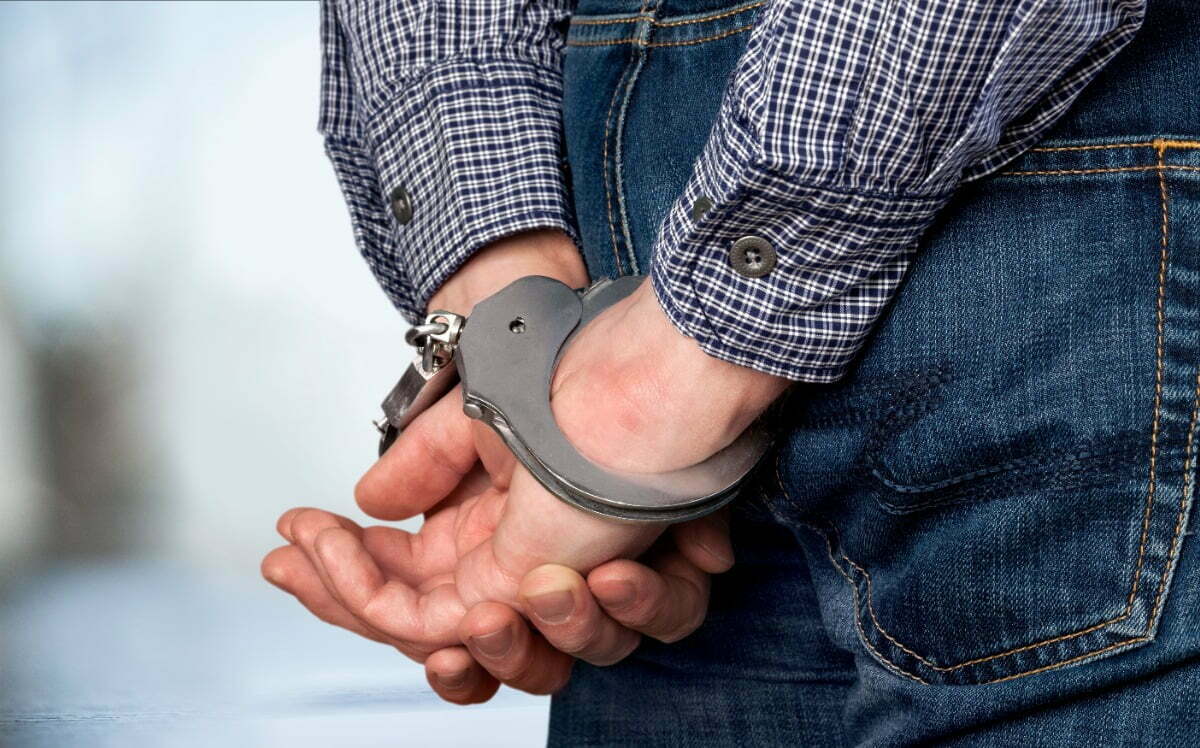 turning yourself into the police